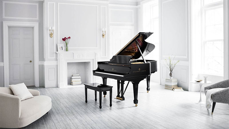 Steinway & Sons B-211